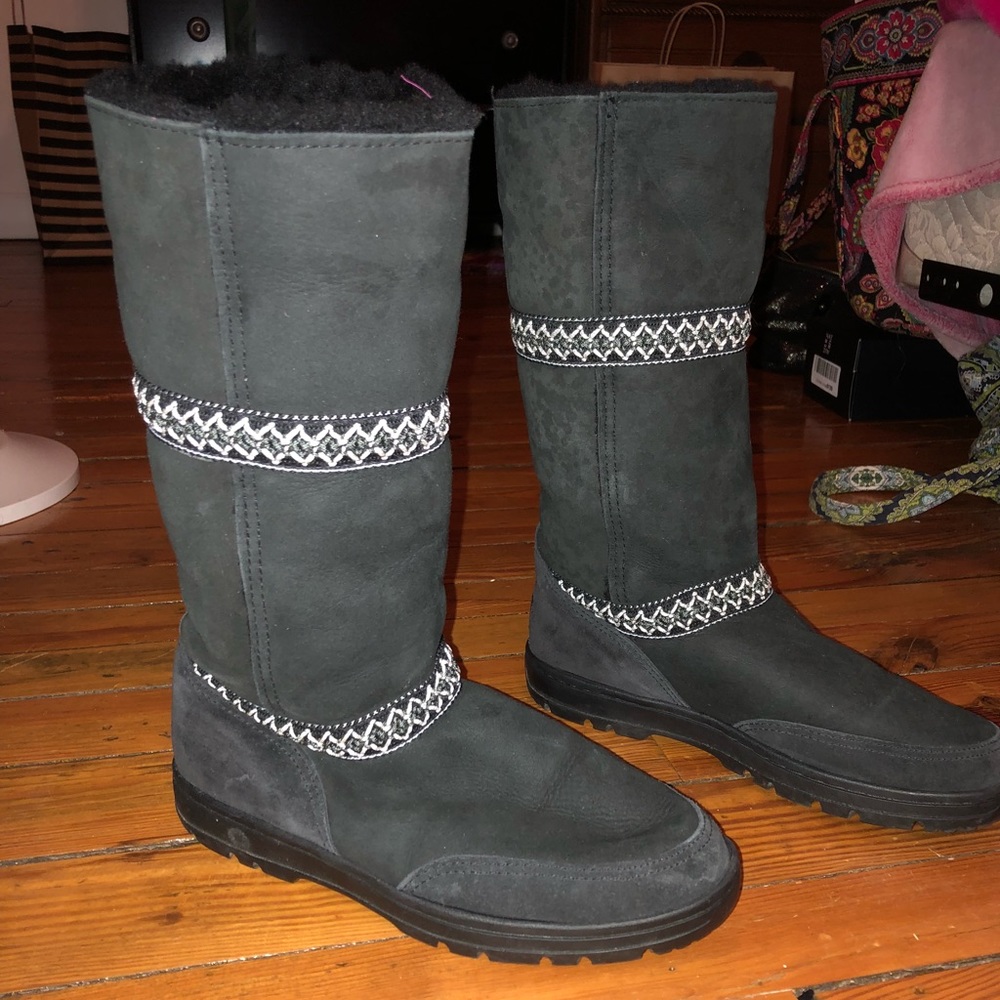 UGG Sundance Black Tall Boots Rubber Sole